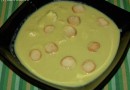 Supa crema de sparanghel cu pui